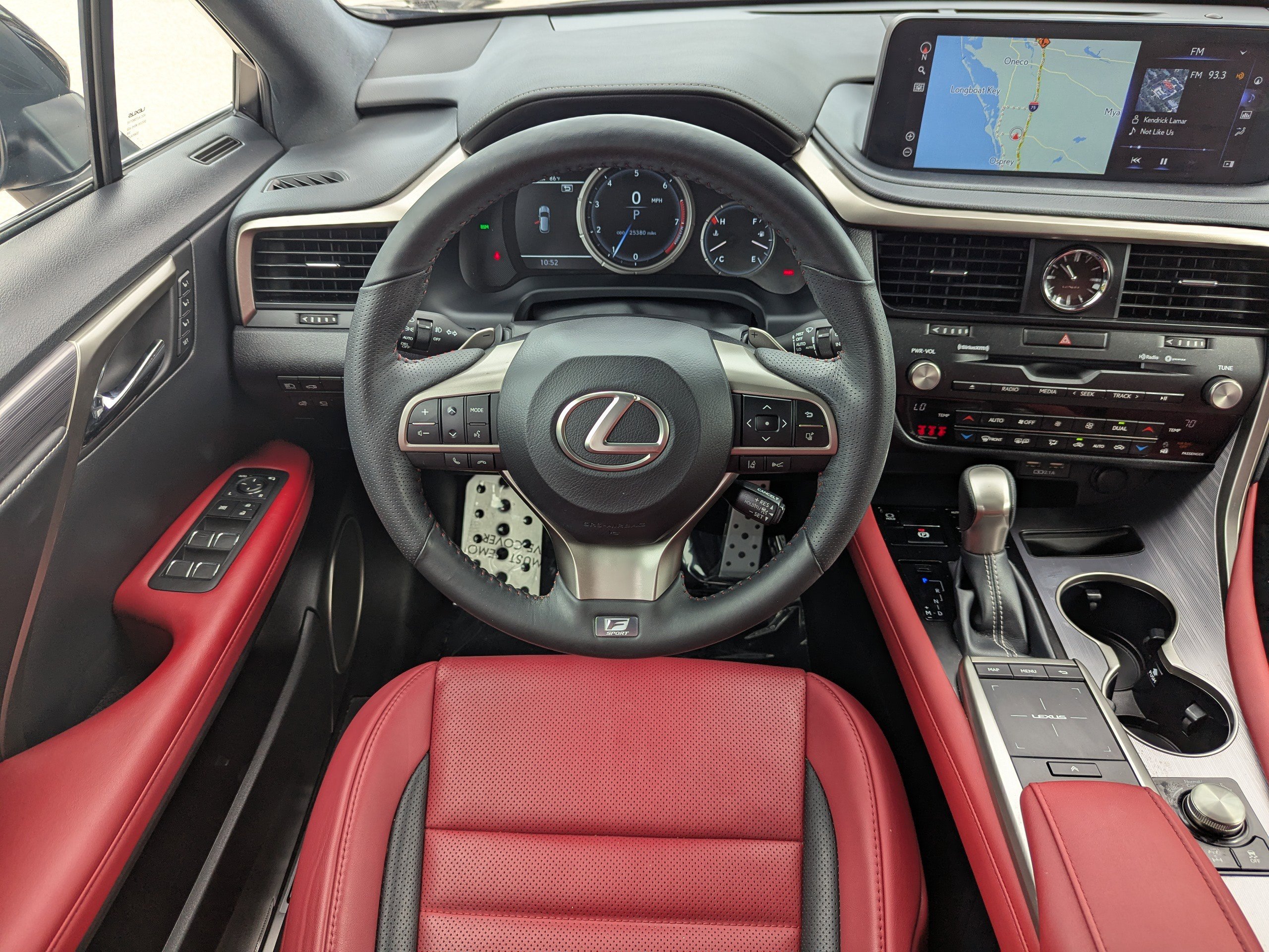 2022 Lexus RX F SPORT photo 17