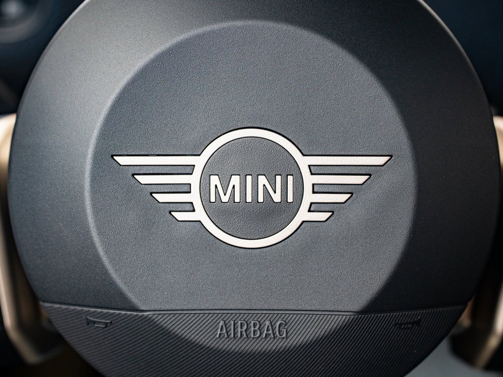 2025 Mini Cooper Signature photo 24