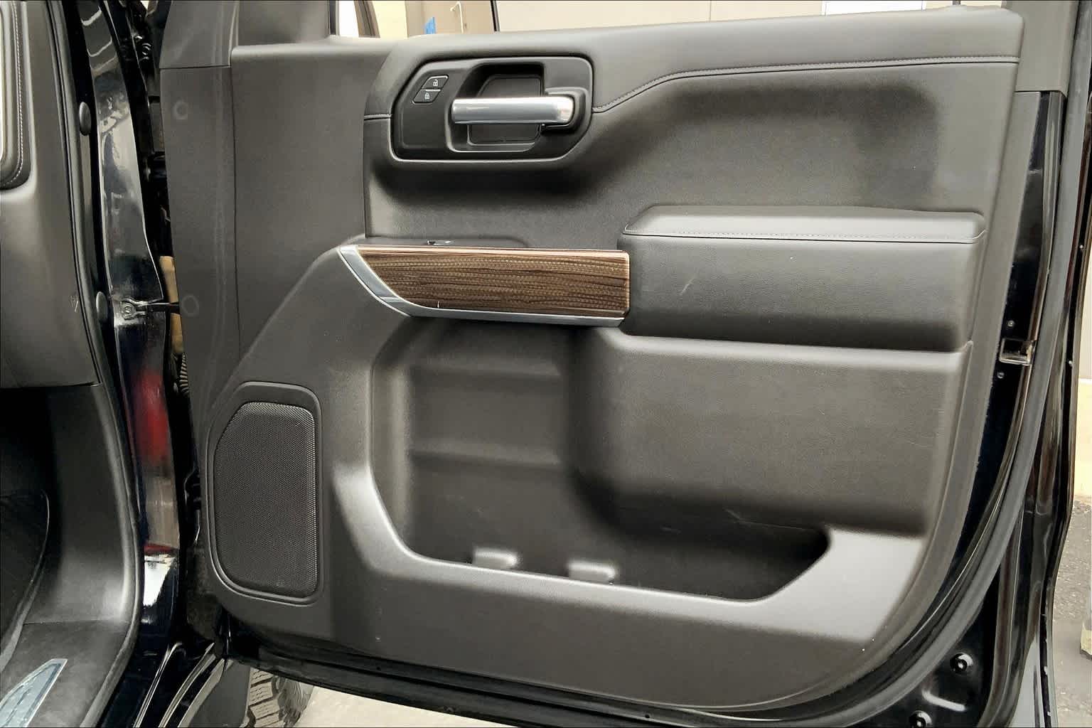 2019 Chevrolet Silverado 1500 LT photo 20