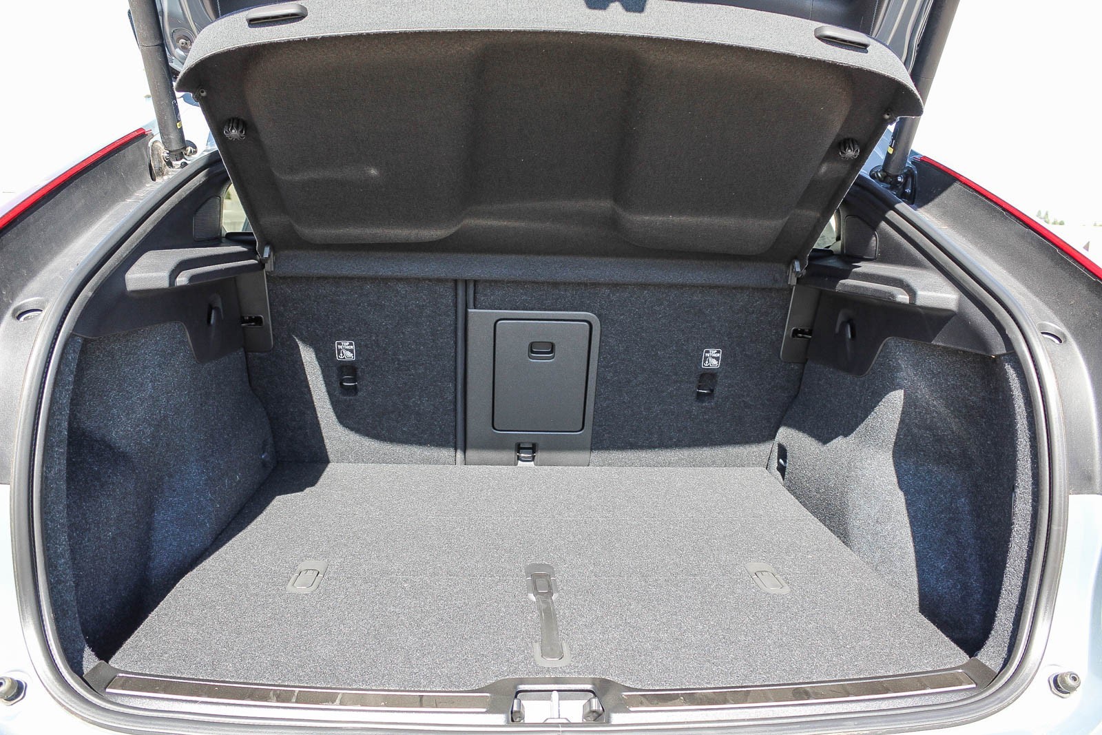 2023 Volvo C40 Recharge Ultimate photo 23