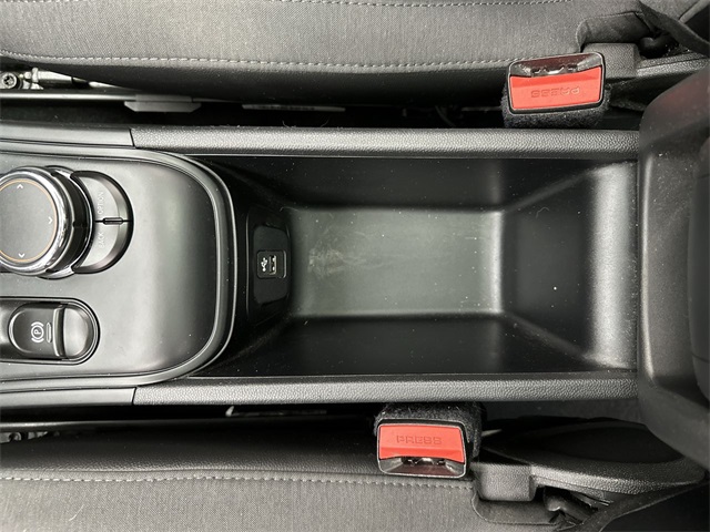 2018 Mini Cooper S ALL4 photo 11
