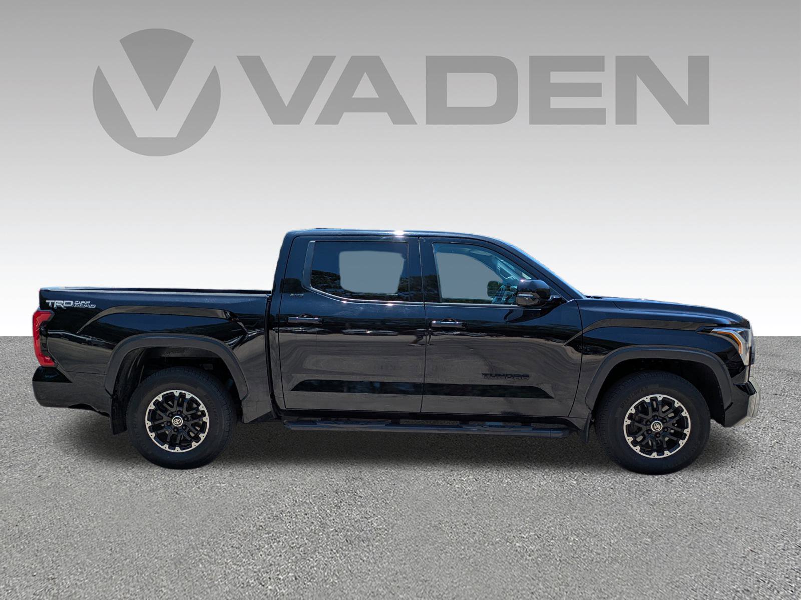 2022 Toyota Tundra SR5 photo 5