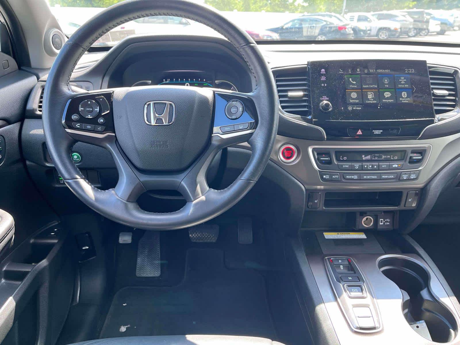 2022 Honda Pilot SE photo 18