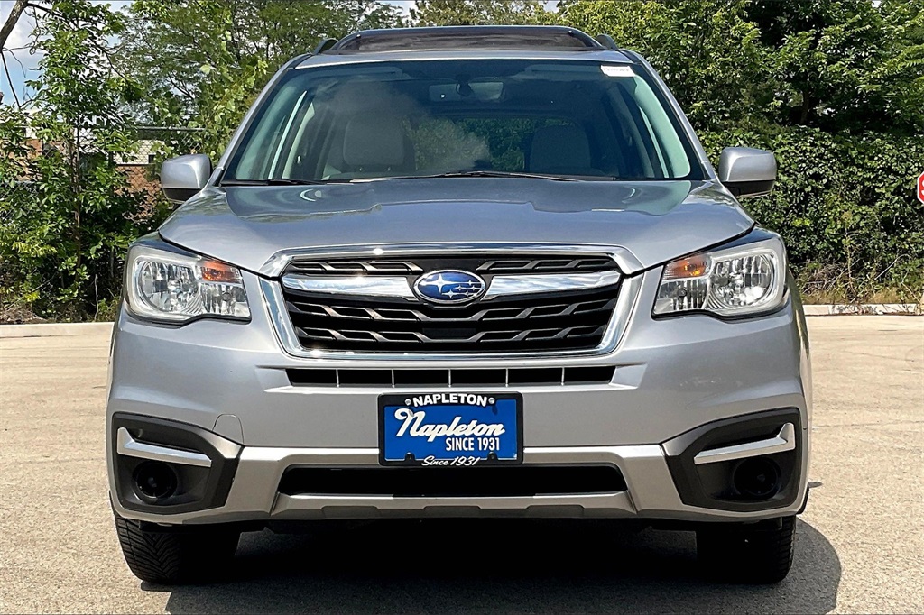 2017 Subaru Forester 2.5i Premium photo 2