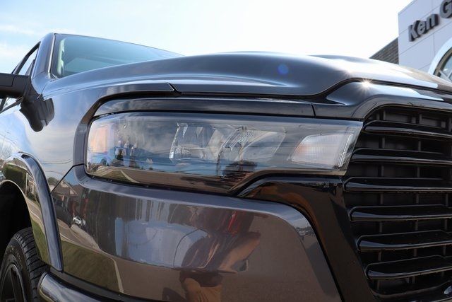 2026 Ram 1500 Laramie Night Edition photo 4