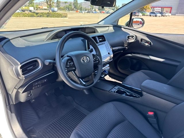 2022 Toyota Prius Prime LE photo 6