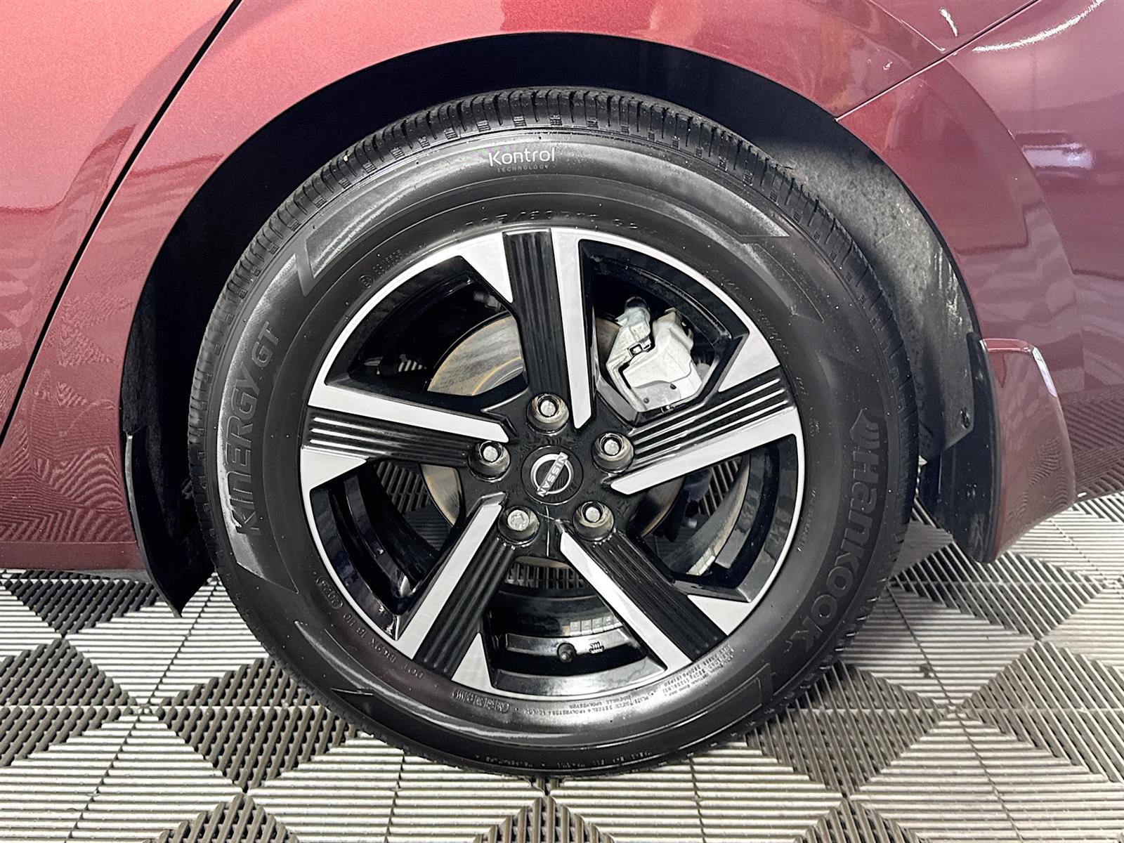 2025 Nissan Sentra SV photo 24