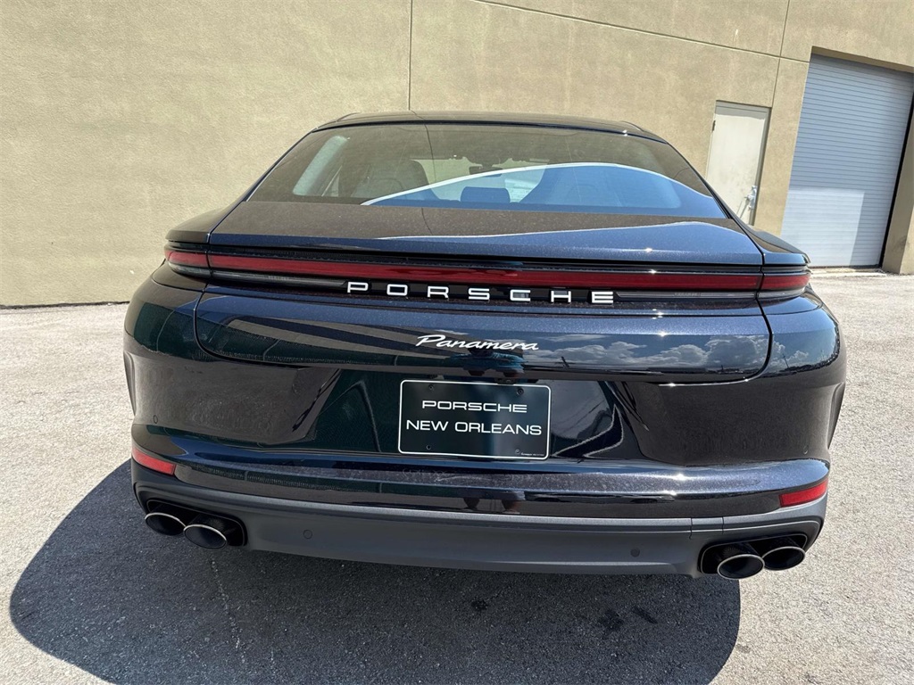 2025 Porsche Panamera 4 photo 9