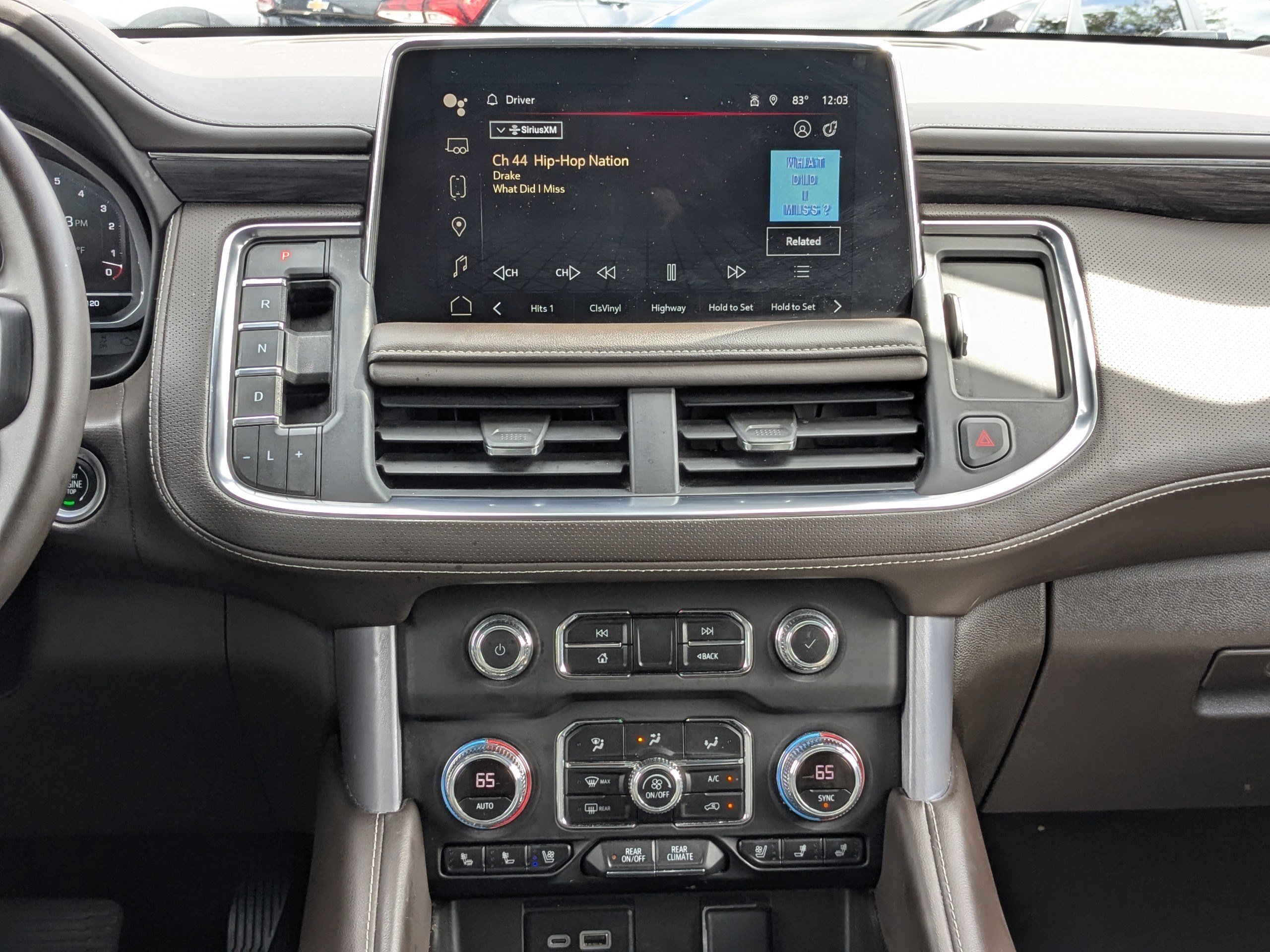 2023 Gmc Yukon SLT photo 14
