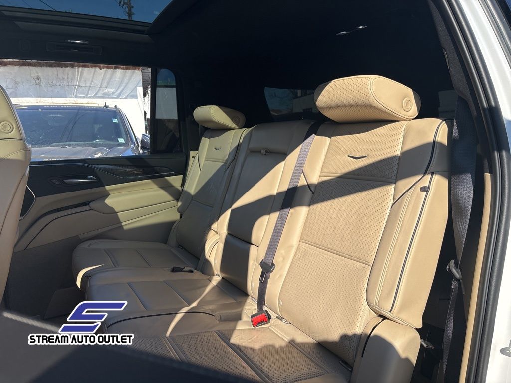 2022 Cadillac Escalade ESV Premium Luxury photo 21