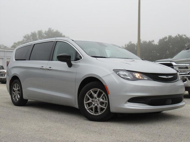 Pre-Owned 2024 Chrysler Voyager LX FWD 4D Passenger Van's photo