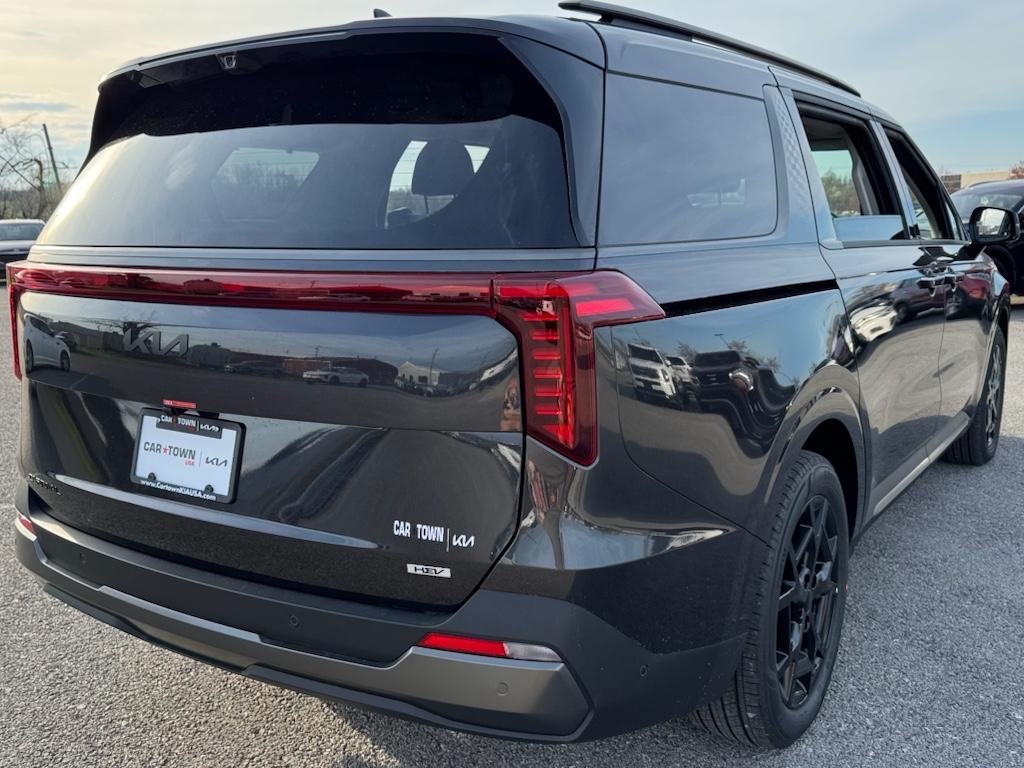 2025 Kia Carnival SX Prestige photo 3