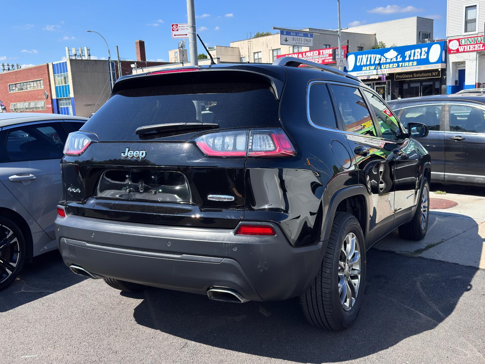 2020 Jeep Cherokee Latitude photo 4