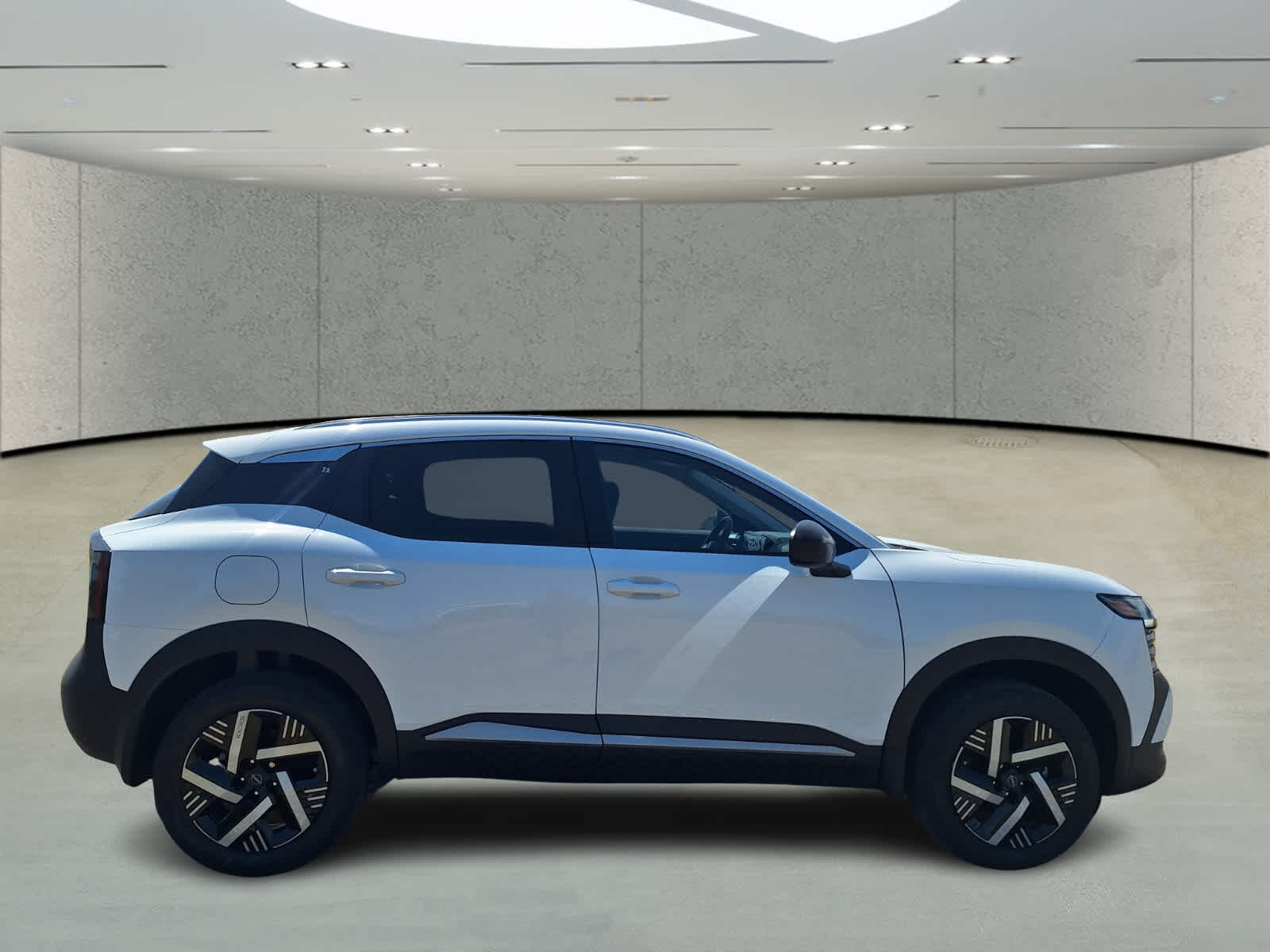 2026 Nissan Kicks SV photo 6