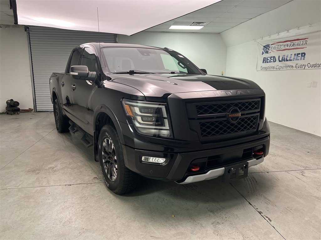 2021 Nissan Titan PRO-4X's photo