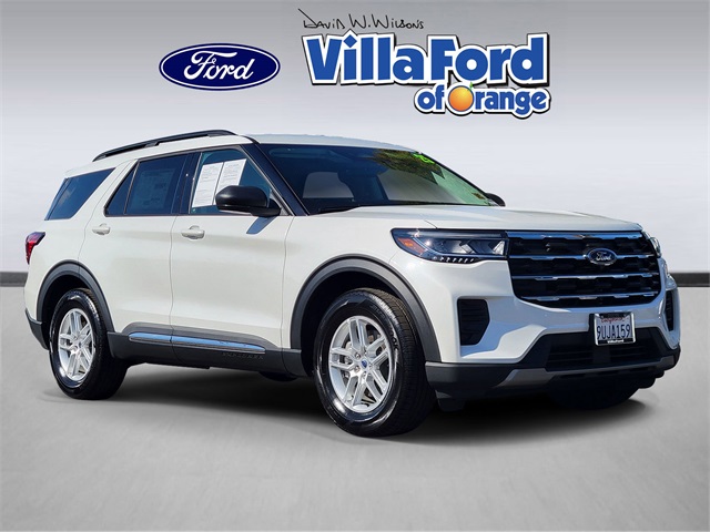 2025 Ford Explorer Active's photo
