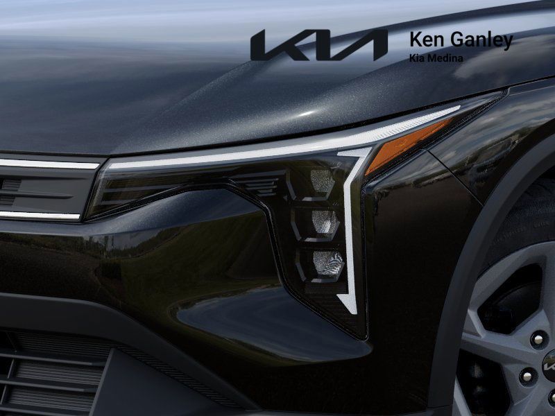 2025 Kia K4 LXS photo 10