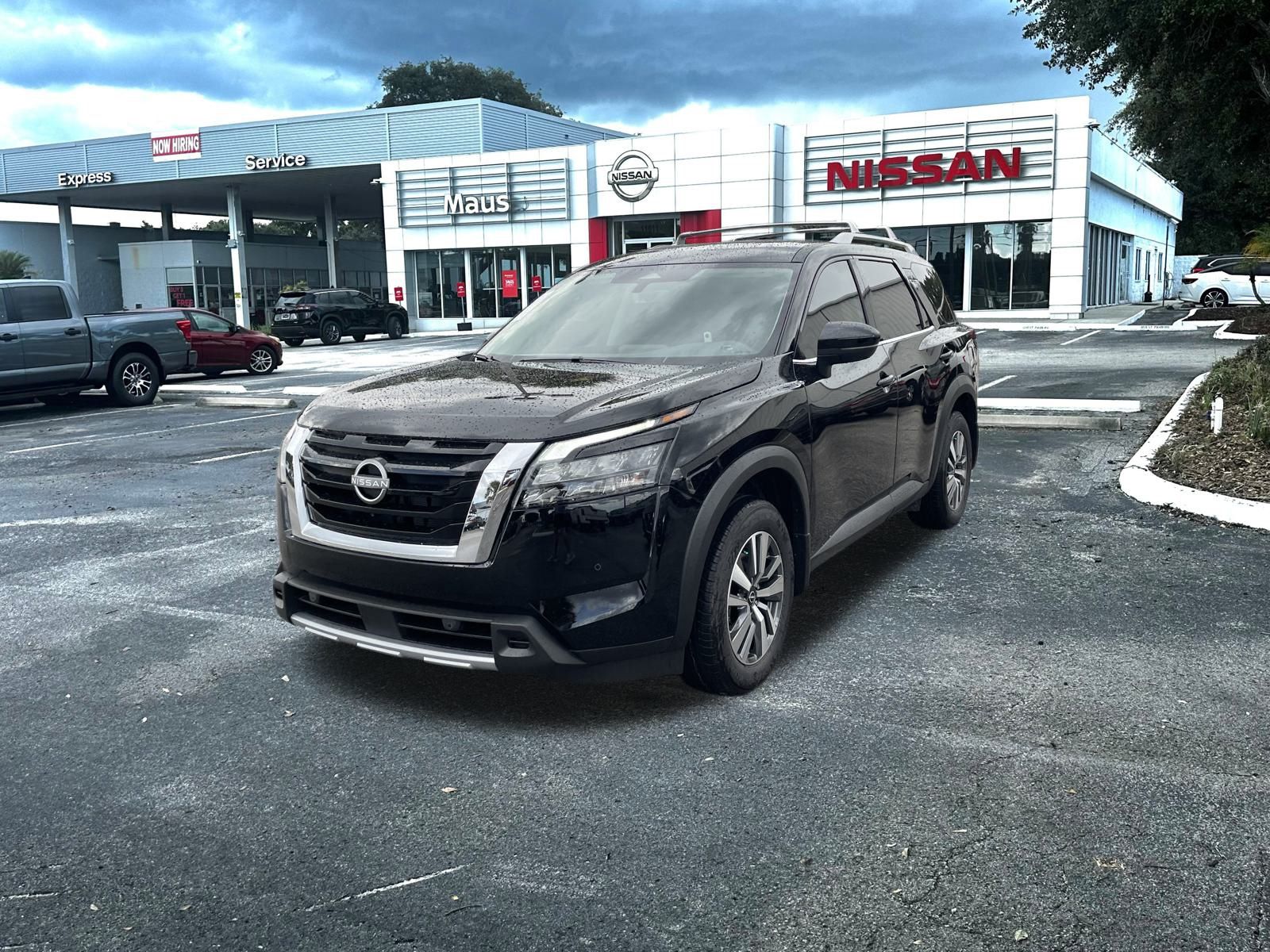 2025 Nissan Pathfinder SL photo 6