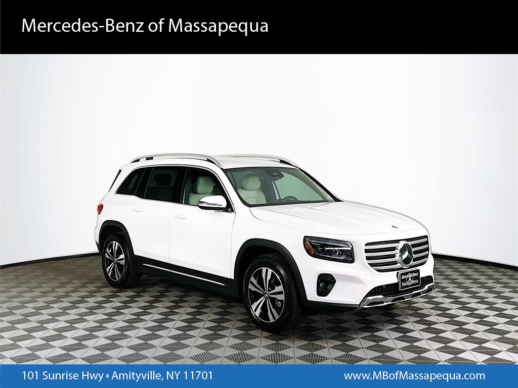 2025 Mercedes-Benz GLB Base's photo