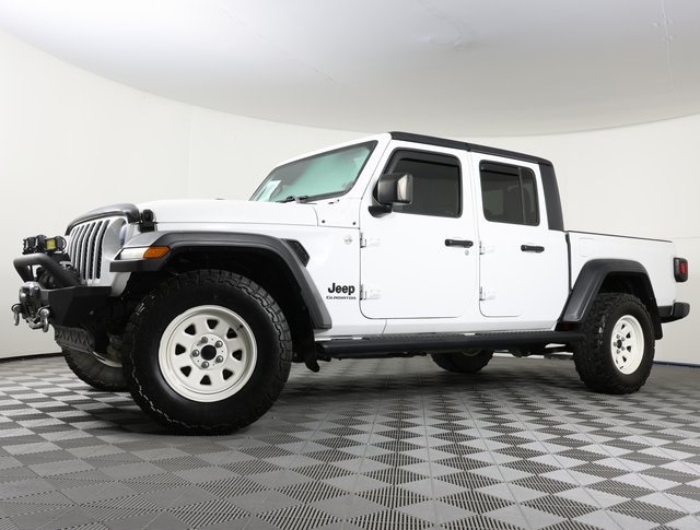 2020 Jeep Gladiator Sport S's photo