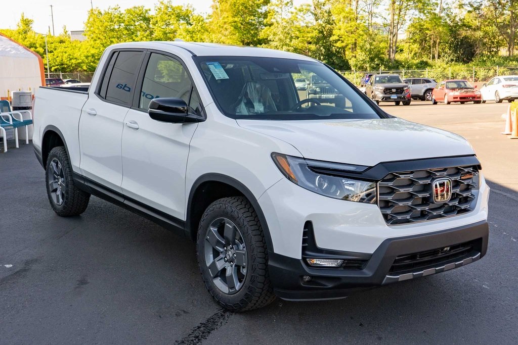 2025 Honda Ridgeline TrailSport photo 4