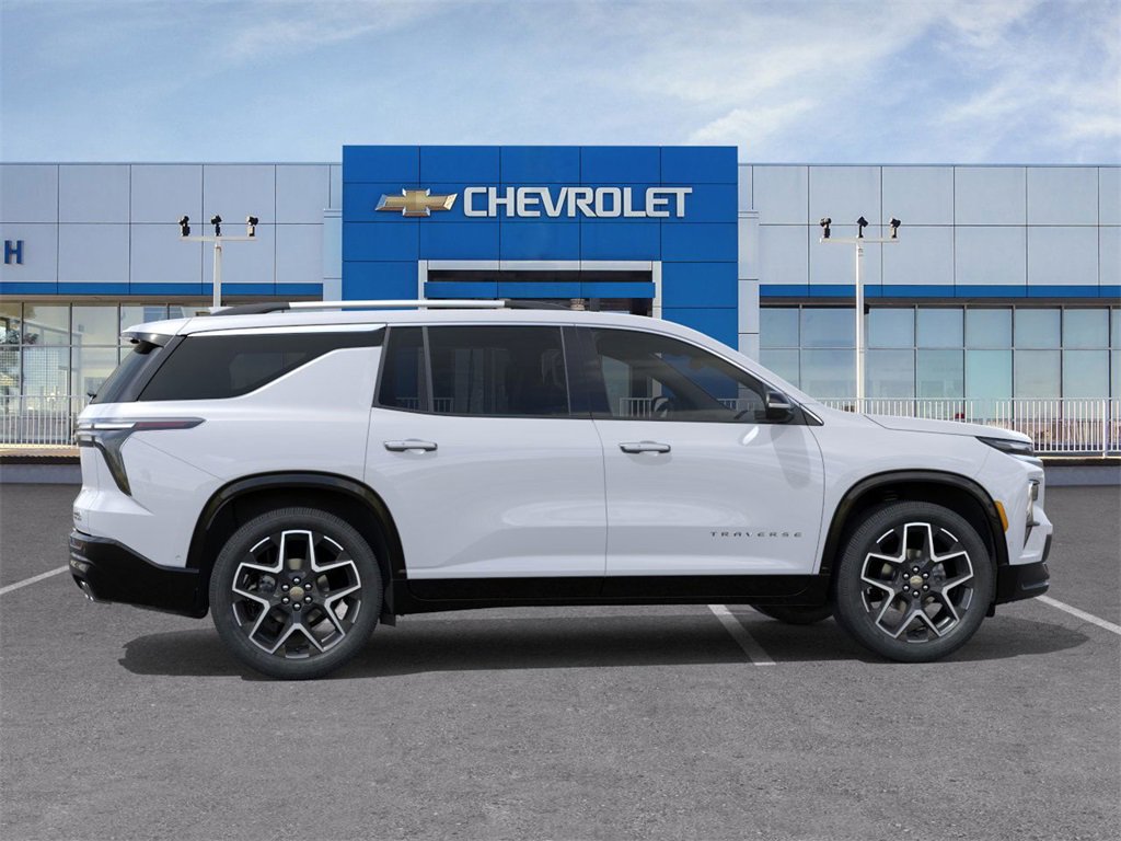 2026 Chevrolet Traverse High Country photo 3