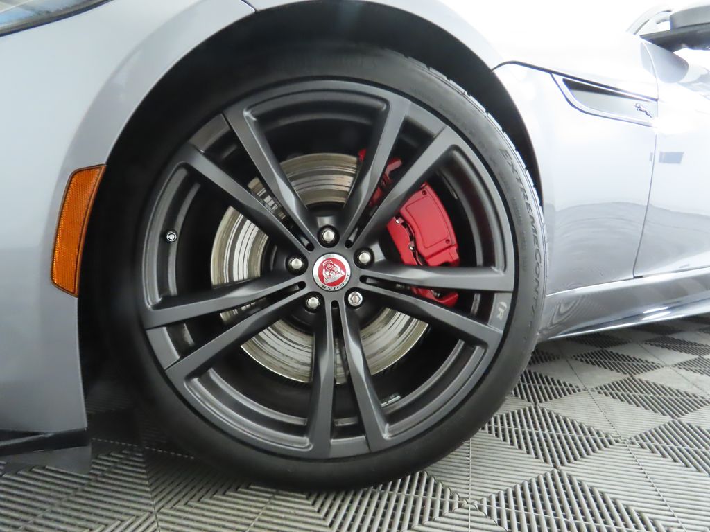 2021 Jaguar F-TYPE R photo 31