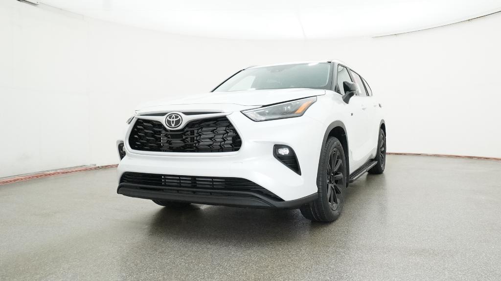 2025 Toyota Highlander XLE Limited photo 4
