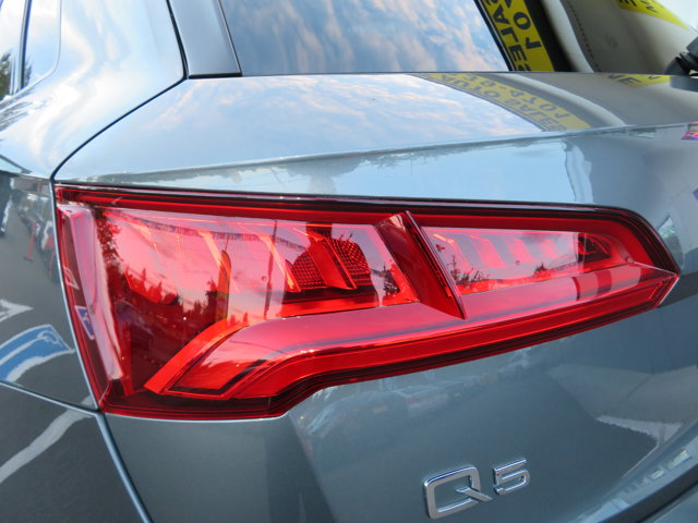2018 Audi Q5 Premium photo 29
