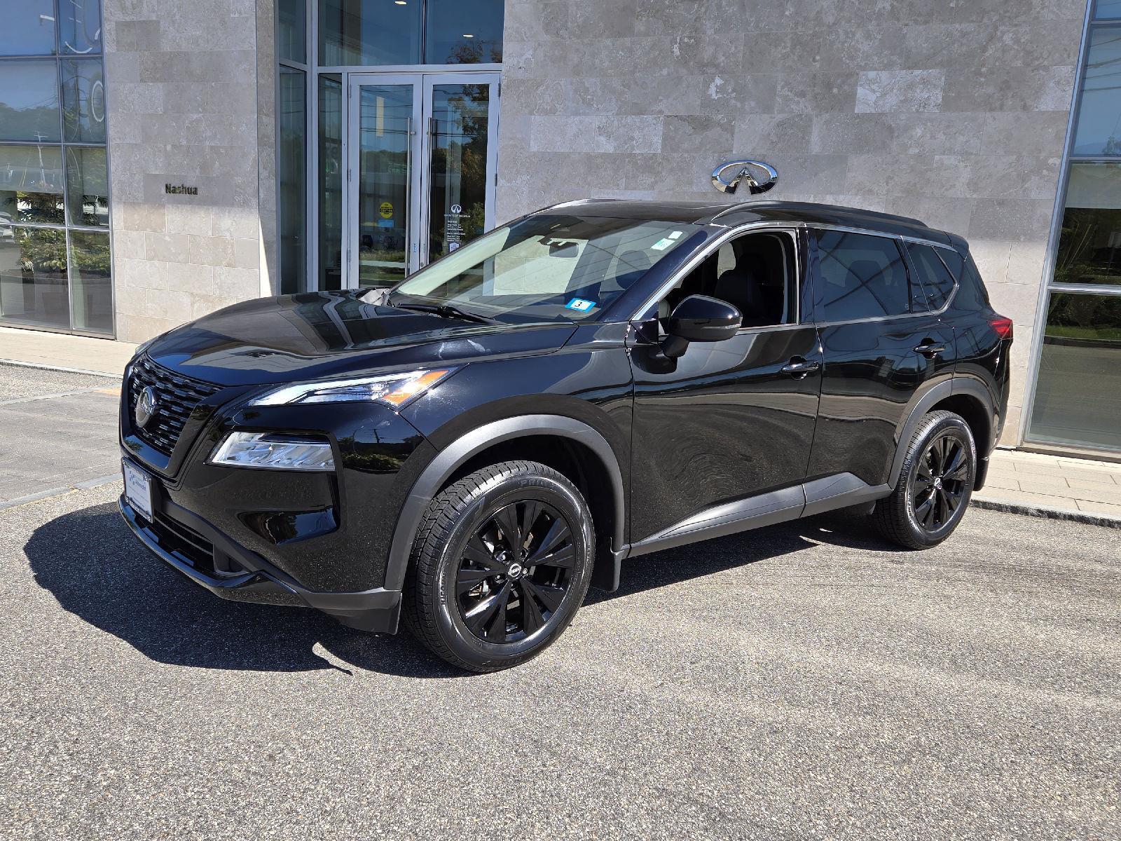 2023 Nissan Rogue SV photo 2
