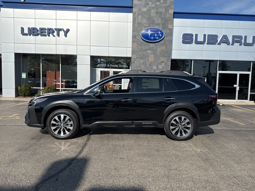 2025 Subaru Outback Touring's photo