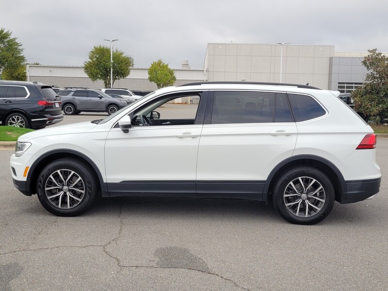 2019 Volkswagen Tiguan SE R-Line photo 4