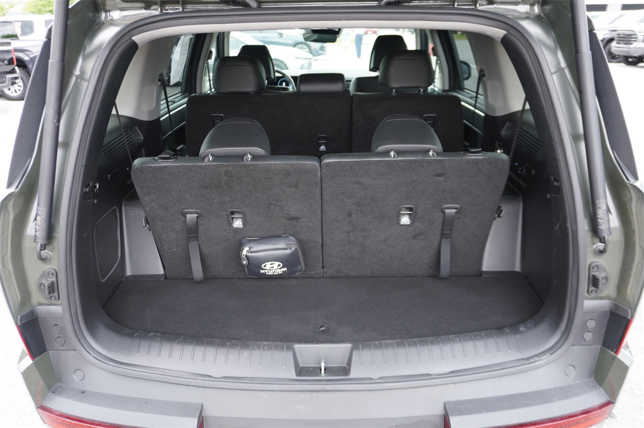 2024 Hyundai Santa Fe Limited photo 3
