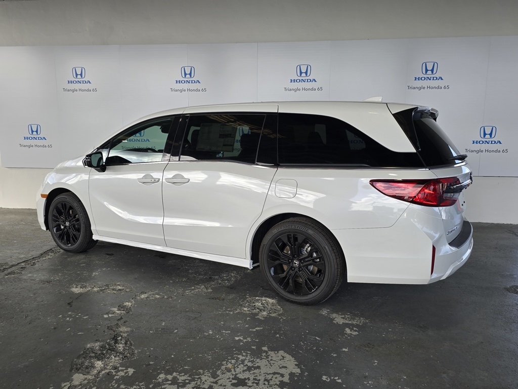 2025 Honda Odyssey photo 4