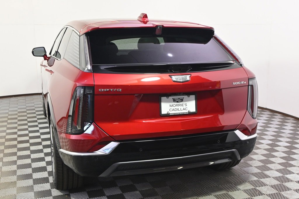 2025 Cadillac Optiq Luxury photo 4