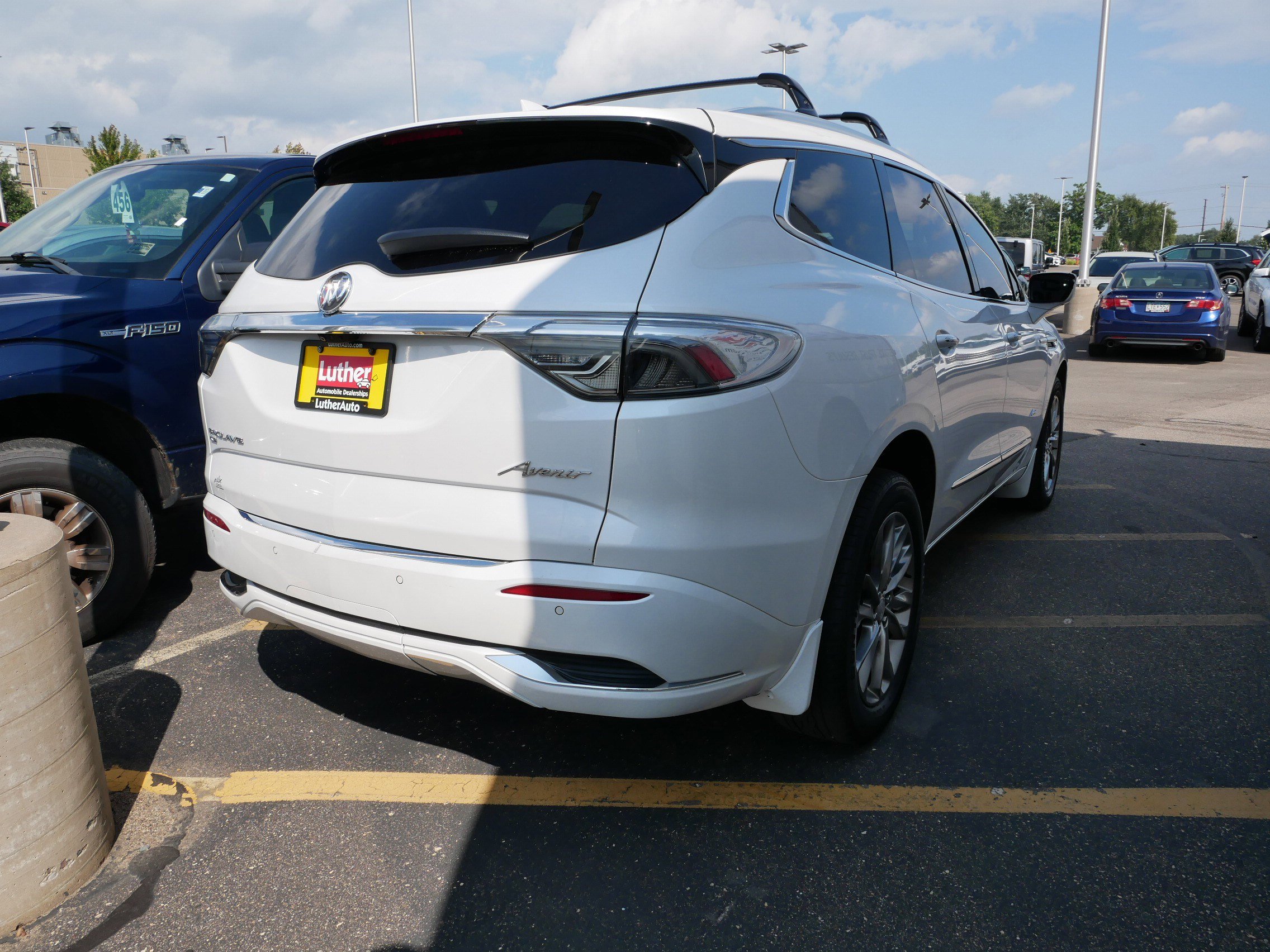 2022 Buick Enclave Avenir photo 5
