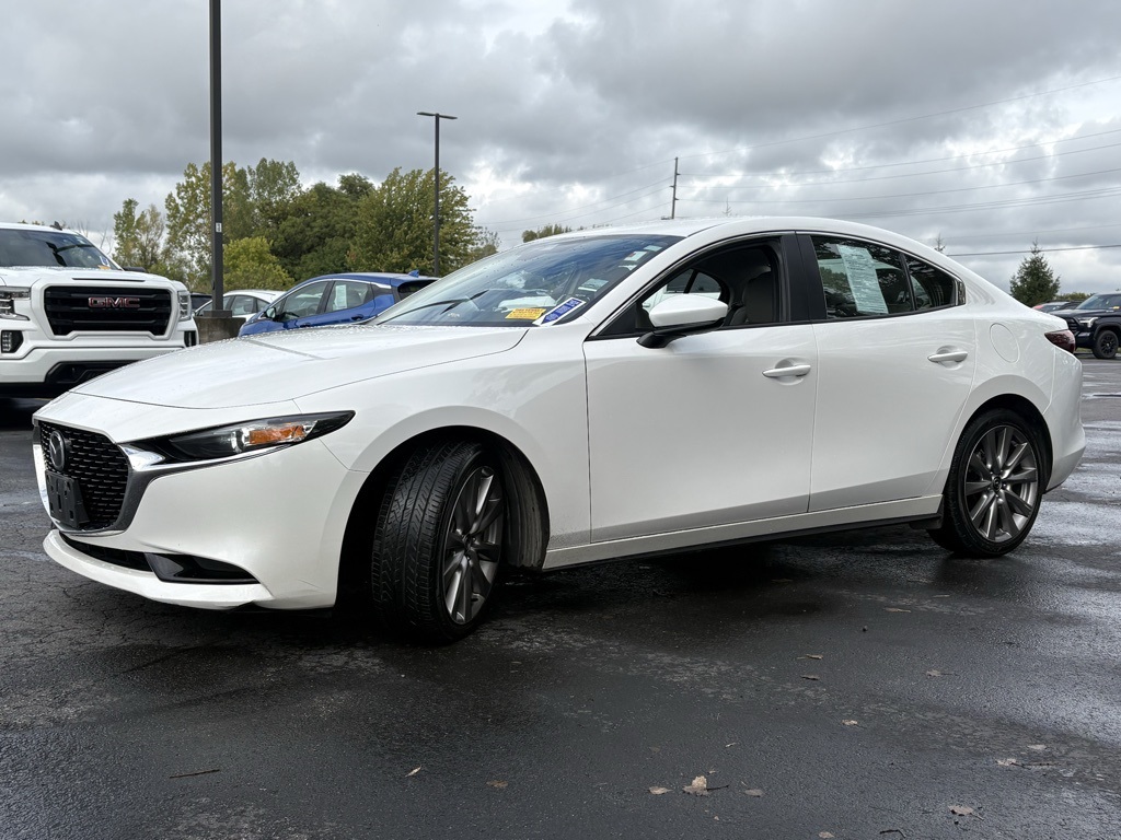 2020 Mazda Mazda3 Preferred photo 3