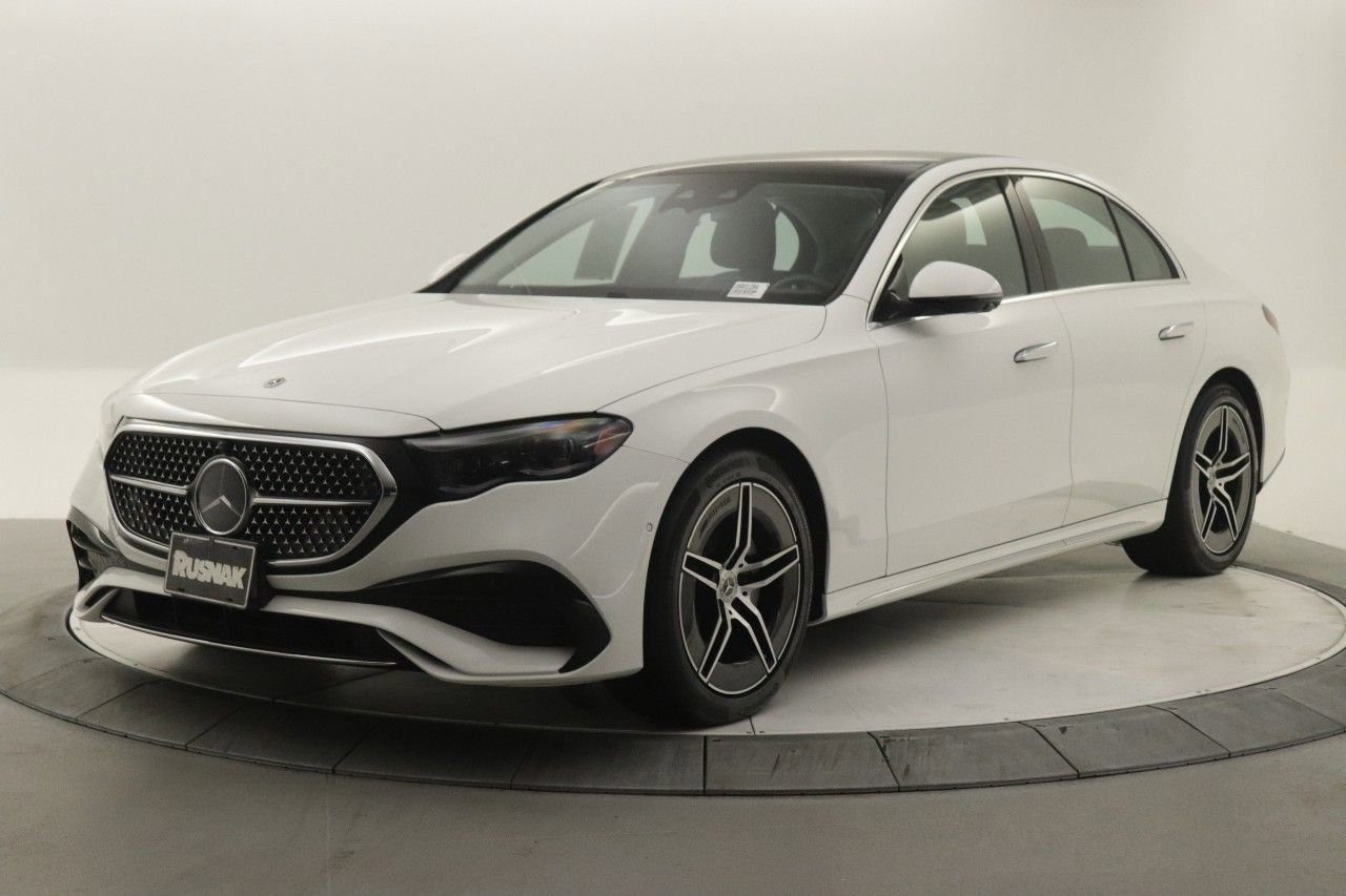 2025 Mercedes Benz E 350 4MATIC photo 3