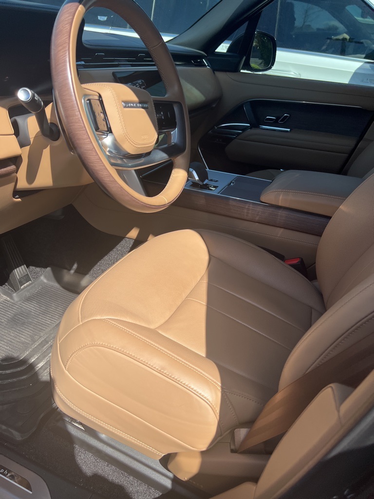 2025 Land Rover Range Rover Autobiography Base photo 4