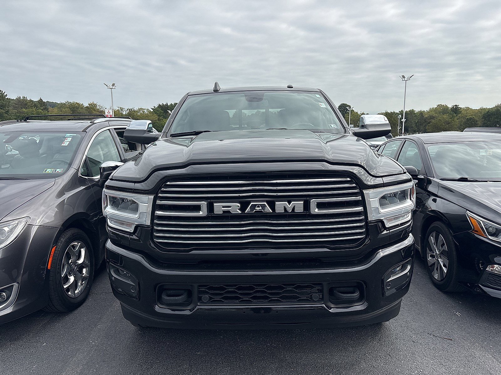 2022 Ram 2500 Laramie photo 2