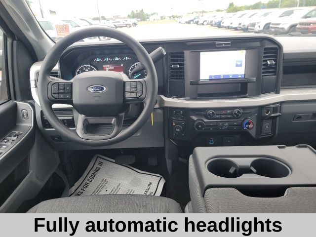 2026 Ford F-250 photo 2