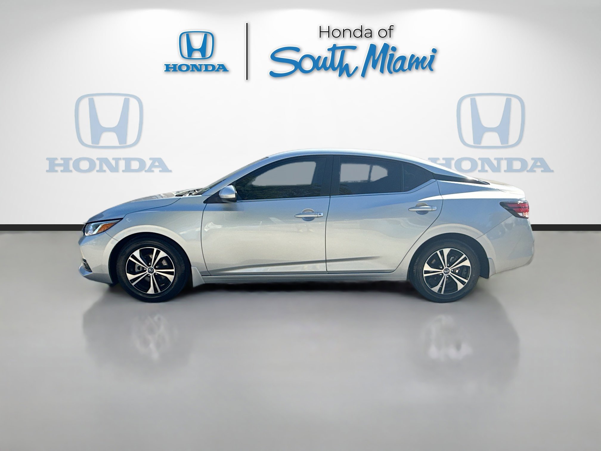 2023 Nissan Sentra SV photo 4