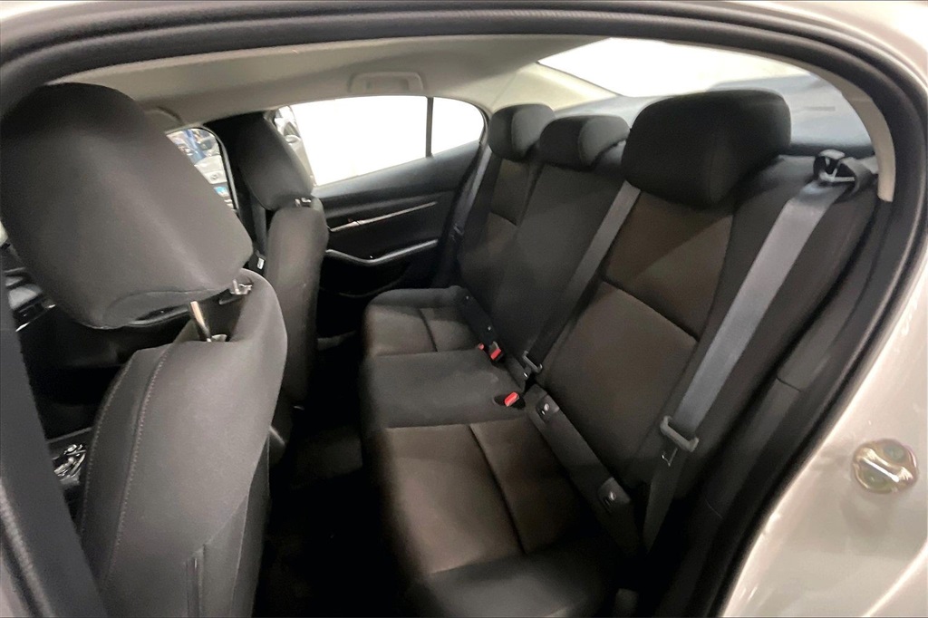 2026 MAZDA MAZDA3 - Image 9