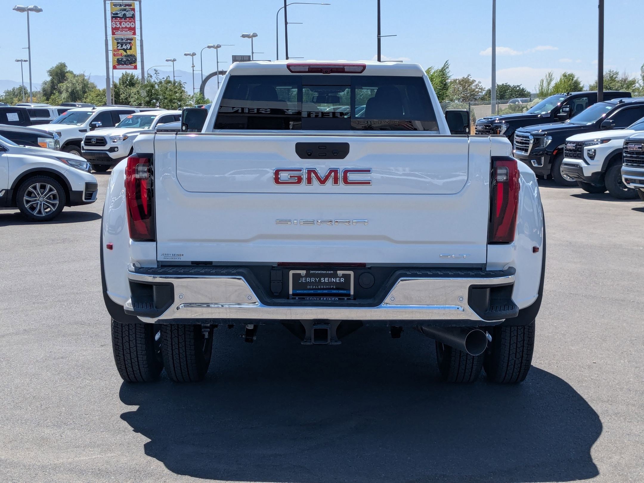 2025 Gmc Sierra 3500 HD SLT photo 4