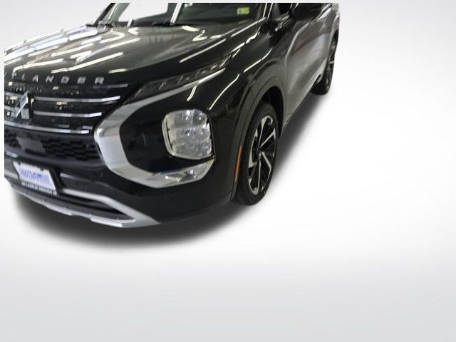 2024 Mitsubishi Outlander SEL photo 4