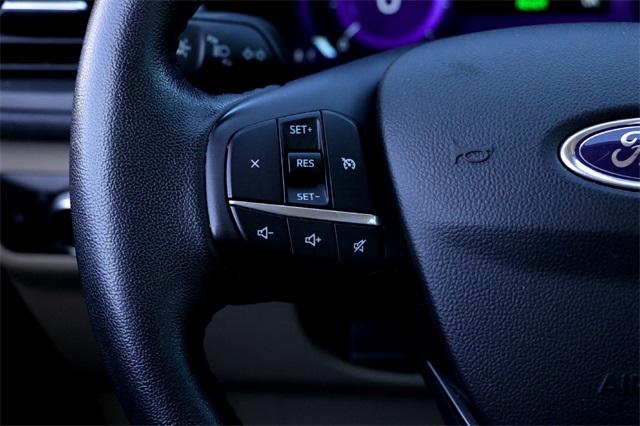 2020 Ford Escape SE Sport Hybrid photo 13