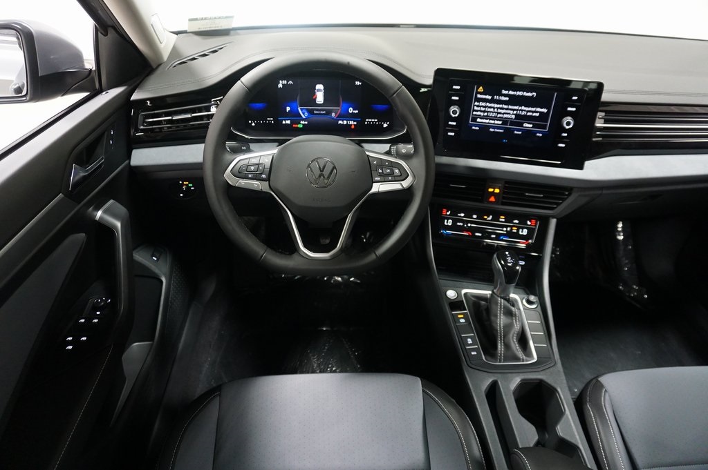 2025 Volkswagen Jetta 1.5T SE photo 12