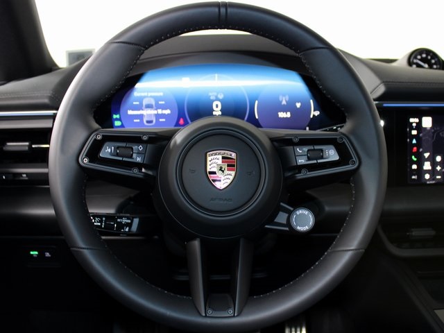 2025 Porsche Macan Electric photo 16