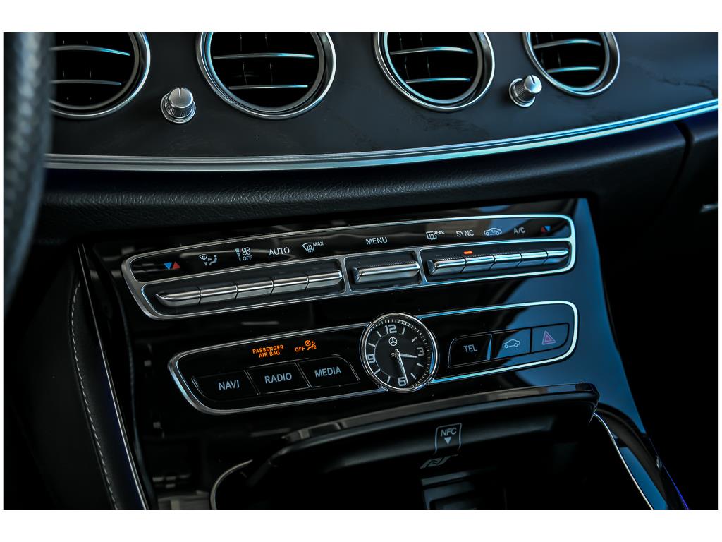 2017 Mercedes Benz E 300 4MATIC photo 22
