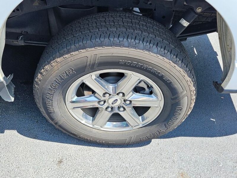 2024 Ford F-150 XLT photo 3